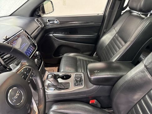 Used 2019 Jeep Grand Cherokee Limited X image 27