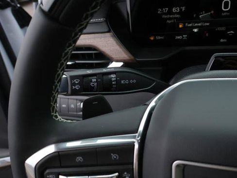 New 2026 GMC Acadia Denali Ultimate AWD/4WD image 30