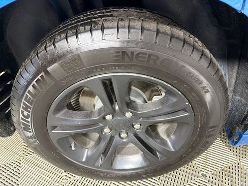 Used 2023 Dodge Charger SXT RWD image 18