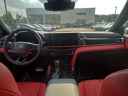 Used 2026 Toyota Camry XSE FWD image 18