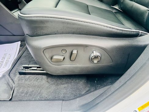 Used 2025 Buick Enclave Avenir w/ Super Cruise Package image 25