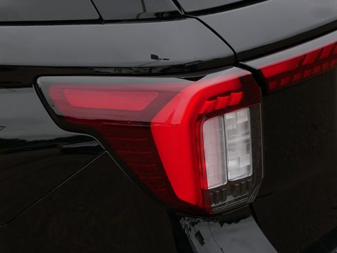 Used 2026 Ford Explorer Tremor w/ Tremor Ultimate Package AWD/4WD image 17