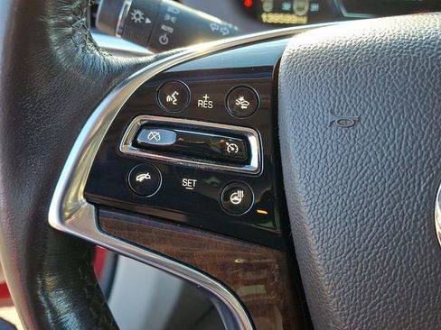 Used 2013 Cadillac XTS Premium image 16