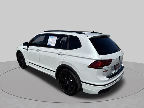 Used 2023 Volkswagen Tiguan SE R-Line FWD image 6
