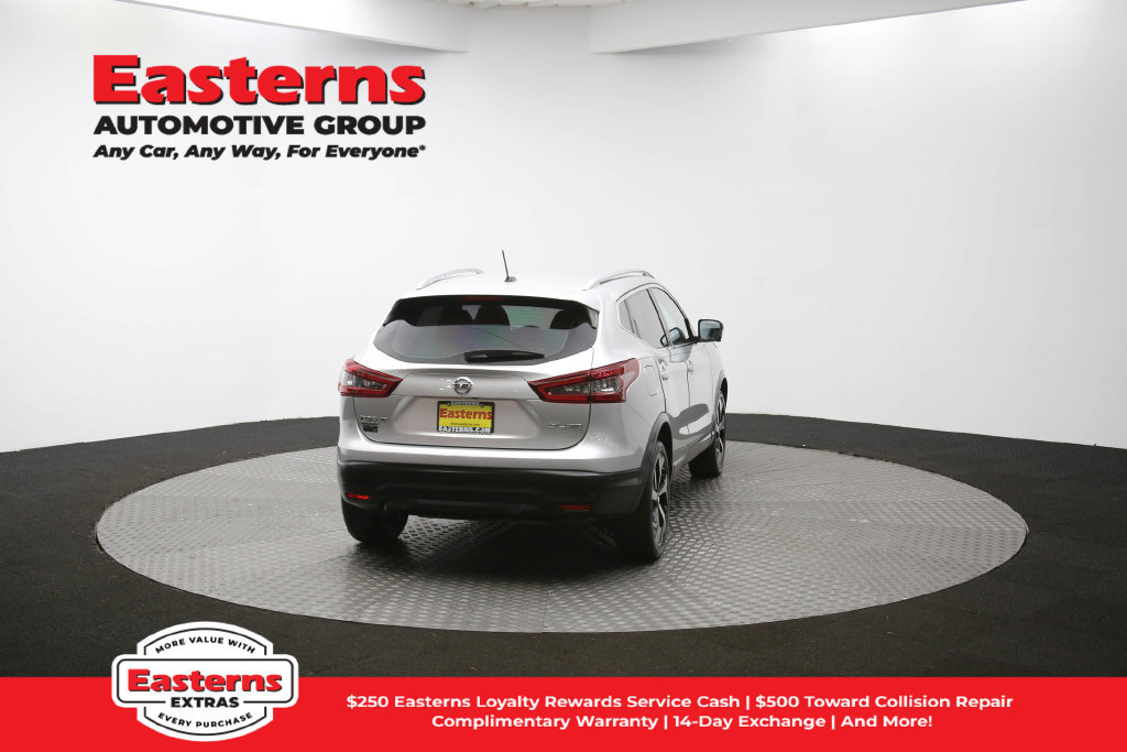 Used 2022 Nissan Rogue Sport SL w/ Premium Package AWD/4WD image 39