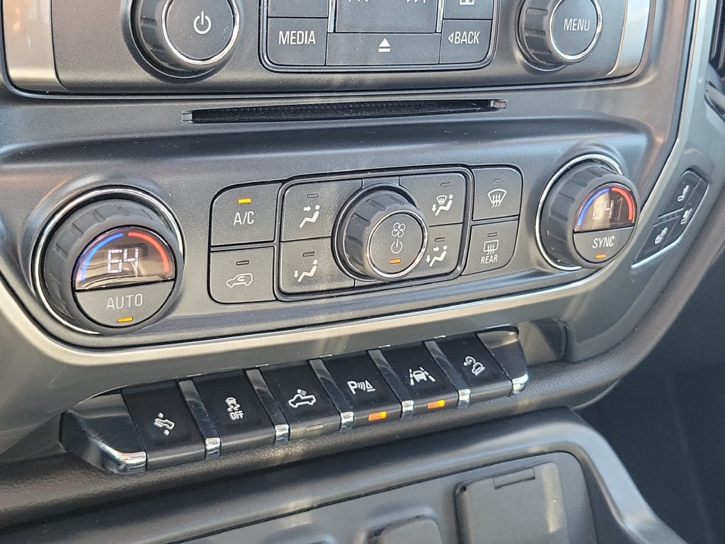 Used 2018 Chevrolet Silverado 1500 LTZ Z71 w/ LTZ Plus Package AWD/4WD image 28