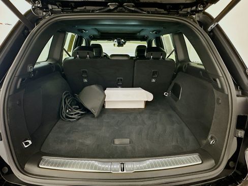 Used 2023 Jeep Grand Cherokee Overland w/ Luxury Tech Group IV image 30