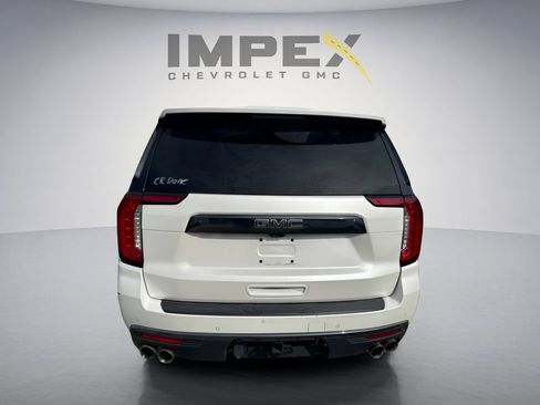 Used 2023 GMC Yukon XL Denali Ultimate AWD/4WD image 4