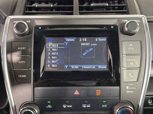 Used 2015 Toyota Camry LE FWD image 28