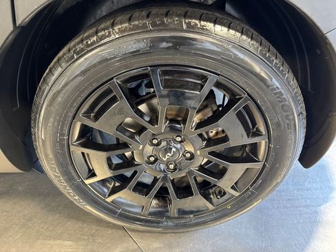 Used 2022 Kia Telluride EX w/ EX Premium Package AWD/4WD image 28