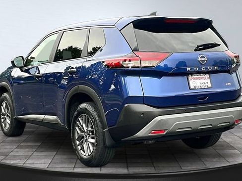 Used 2023 Nissan Rogue S AWD/4WD image 4