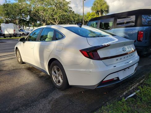 Used 2023 Hyundai Sonata SE FWD image 5