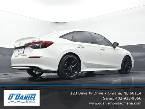 Used 2025 Honda Civic Sport image 12