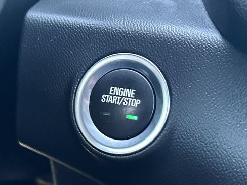 Used 2022 GMC Terrain SLE FWD image 17