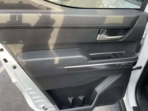 Used 2024 Toyota Tacoma TRD Sport image 22