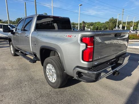Used 2026 Chevrolet Silverado 2500 LTZ AWD/4WD image 3