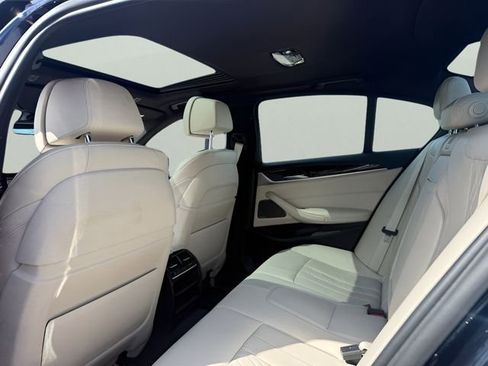 Used 2018 BMW 540i xDrive AWD/4WD image 13