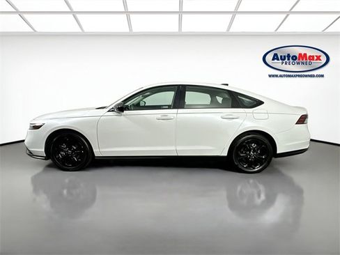 Used 2025 Honda Accord SE image 9