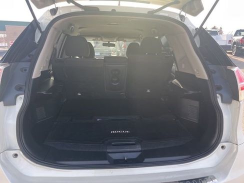 Used 2016 Nissan Rogue SV AWD/4WD image 37