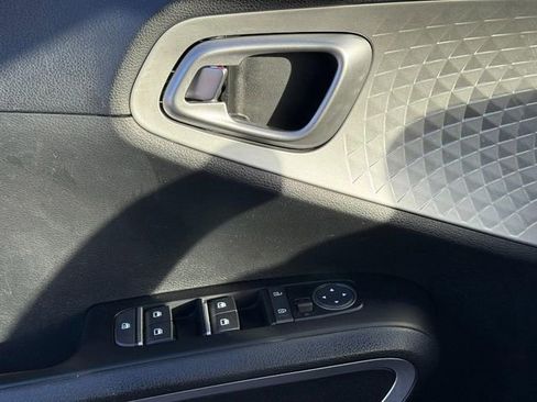 Used 2024 Kia Soul LX w/ Option Group 015 image 25