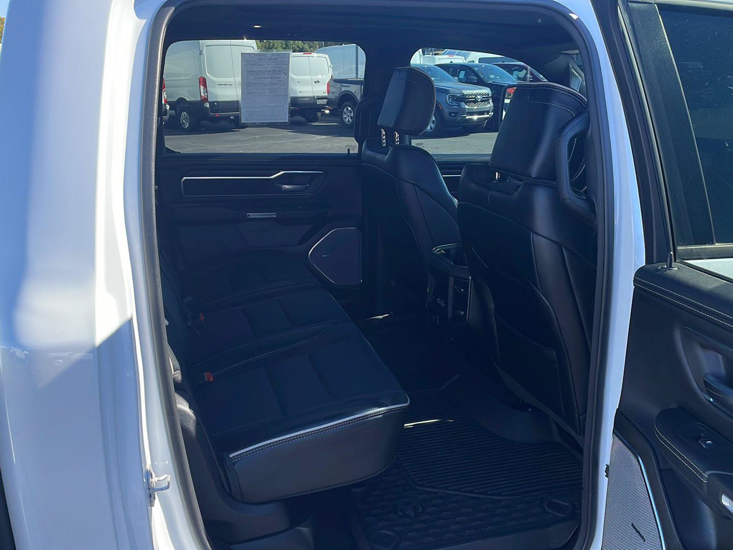 Used 2025 RAM 1500 Laramie w/ Night Edition AWD/4WD image 27