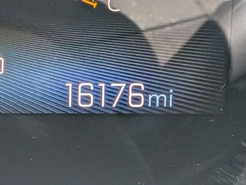 Used 2024 Chevrolet Trax RS w/ Sunroof Package image 20