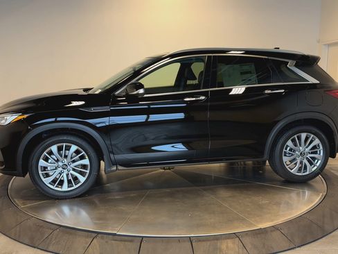New 2025 INFINITI QX50 Luxe image 5