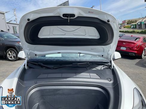 Used 2023 Tesla Model Y Performance image 12