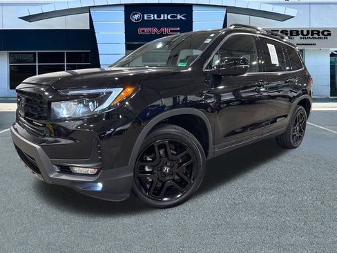 Used 2025 Honda Passport Black Edition image 3