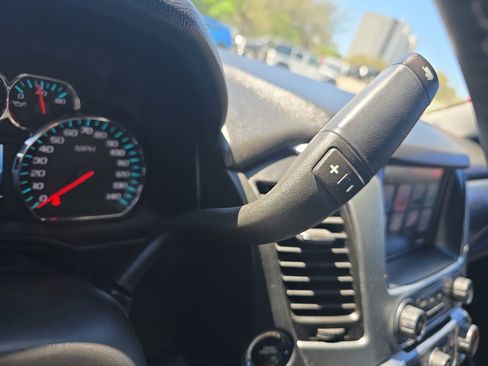 Used 2017 Chevrolet Tahoe LT w/ Luxury Package image 20