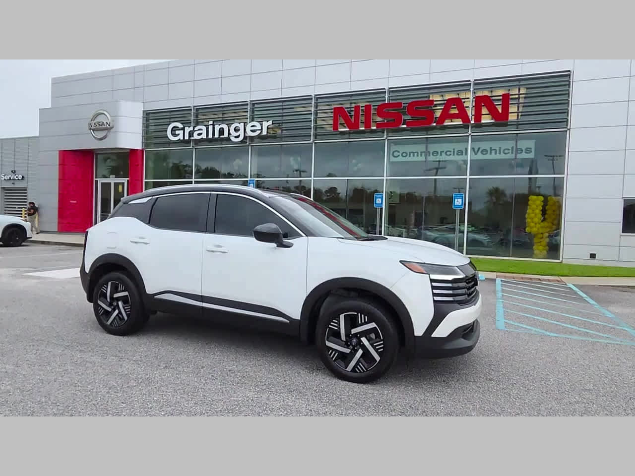 Used 2026 Nissan Kicks SV FWD image 17