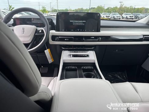 New 2026 Lincoln Aviator Reserve AWD/4WD image 6