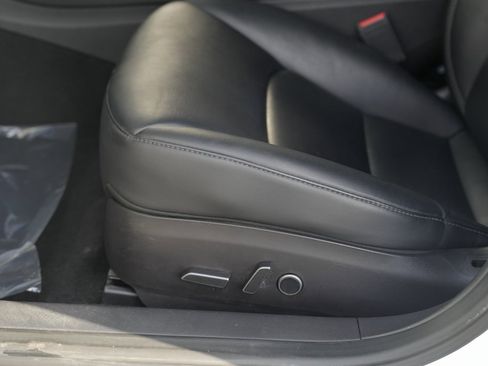 Used 2023 Tesla Model 3 Standard Range image 30