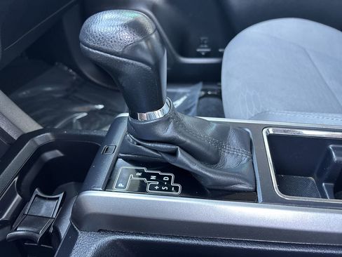 Used 2017 Toyota Tacoma SR5 image 24