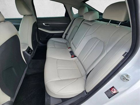 Used 2022 Hyundai Sonata Limited FWD image 17