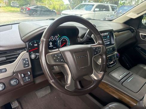 Used 2020 GMC Yukon Denali w/ Open Road Package AWD/4WD image 12