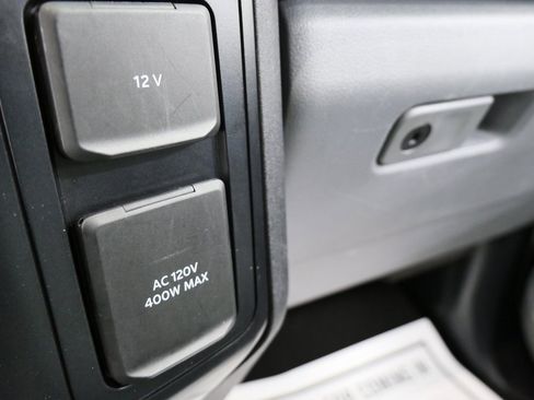 Used 2023 Ford F350 XLT image 32