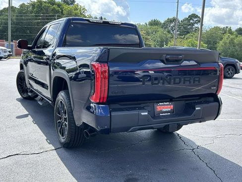 Used 2023 Toyota Tundra SR5 w/ SR5 Convenience Package AWD/4WD image 5