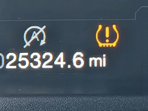 Used 2019 Ford F150 Lariat w/ Equipment Group 502A Luxury image 39