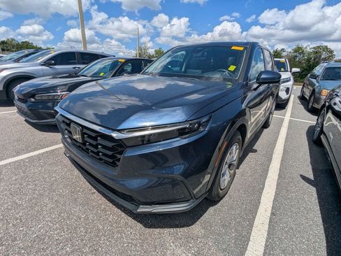 Used 2025 Honda CR-V LX image 3