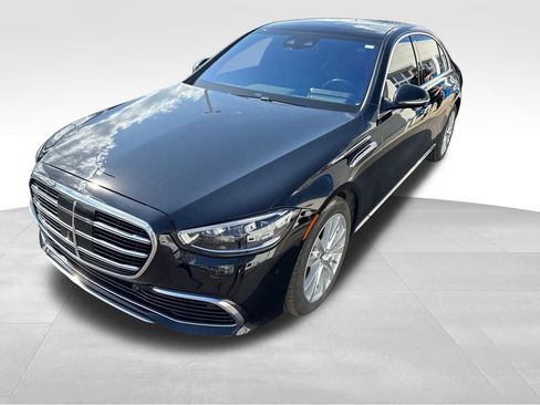 Used 2022 Mercedes-Benz S 500 4MATIC image 3