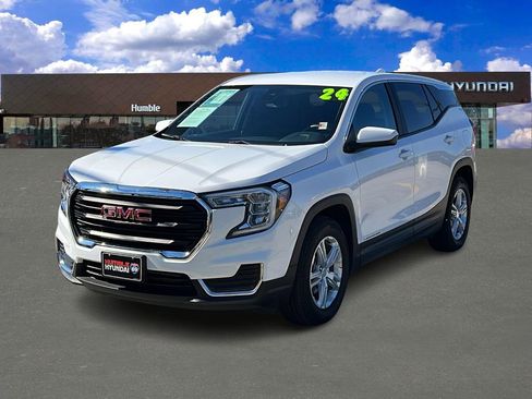 Used 2024 GMC Terrain SLE image 1