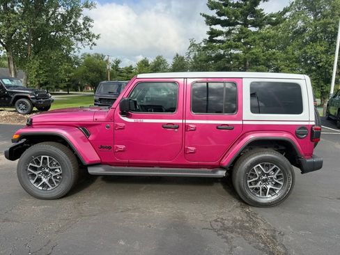 New 2026 Jeep Wrangler Unlimited Sahara w/ Whitecap Package AWD/4WD image 7
