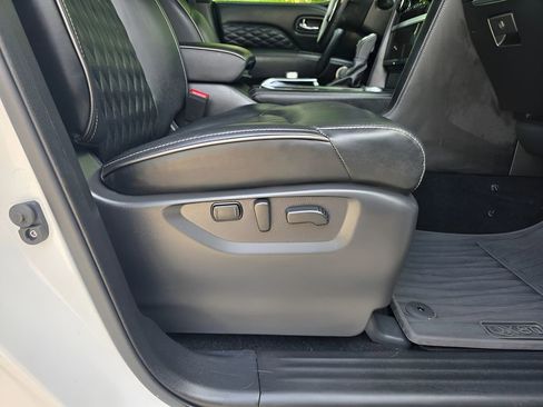 Used 2023 INFINITI QX80 Sensory w/ All-Season Package AWD/4WD image 14