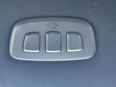 Used 2020 Ford Explorer ST w/ ST Street Pack image 23