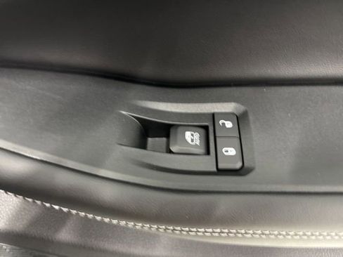 New 2025 Jeep Grand Cherokee L Limited image 34