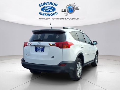 Used 2014 Toyota RAV4 LE image 3