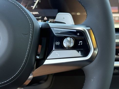 New 2026 BMW 740i w/ Premium Package image 21