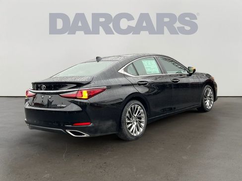 New 2025 Lexus ES 350 Ultra Luxury image 2