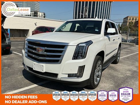 Used 2019 Cadillac Escalade Luxury RWD image 1
